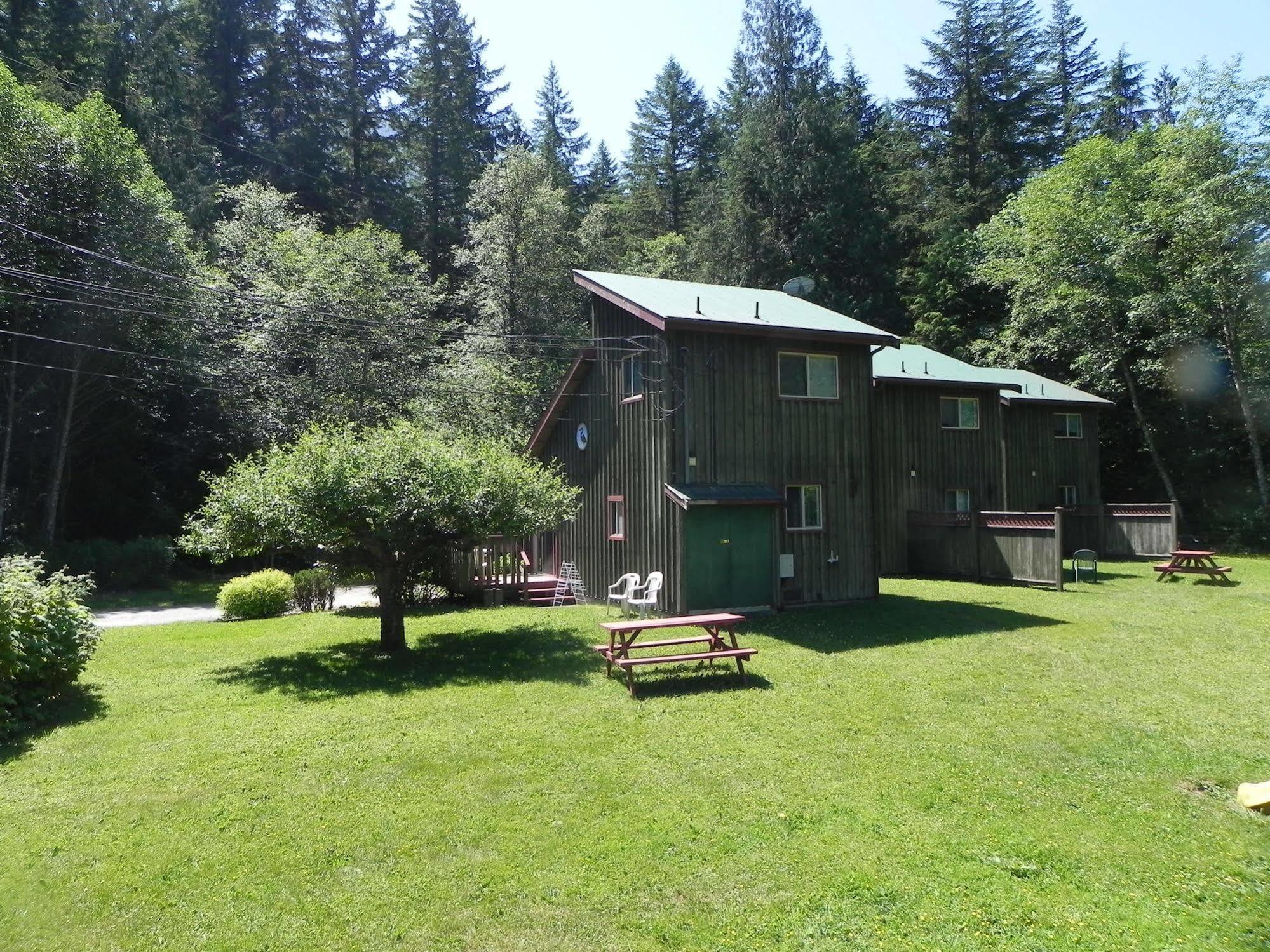 Forest Echoes Cabins Cultus Lake Екстериор снимка